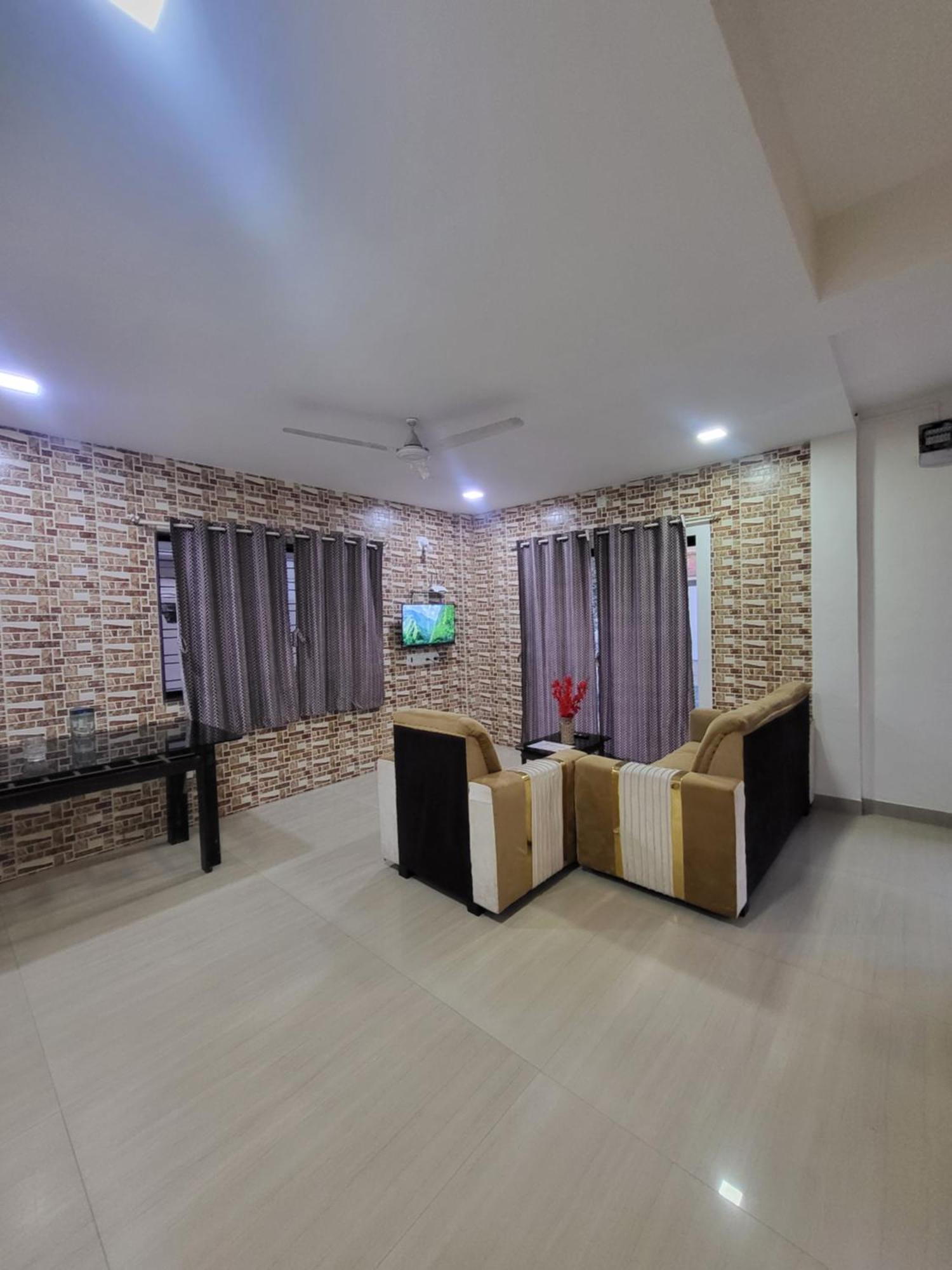 The Perfect Stays Para Disco Big Pool Cricket Turf Villa Lonavala Buitenkant foto
