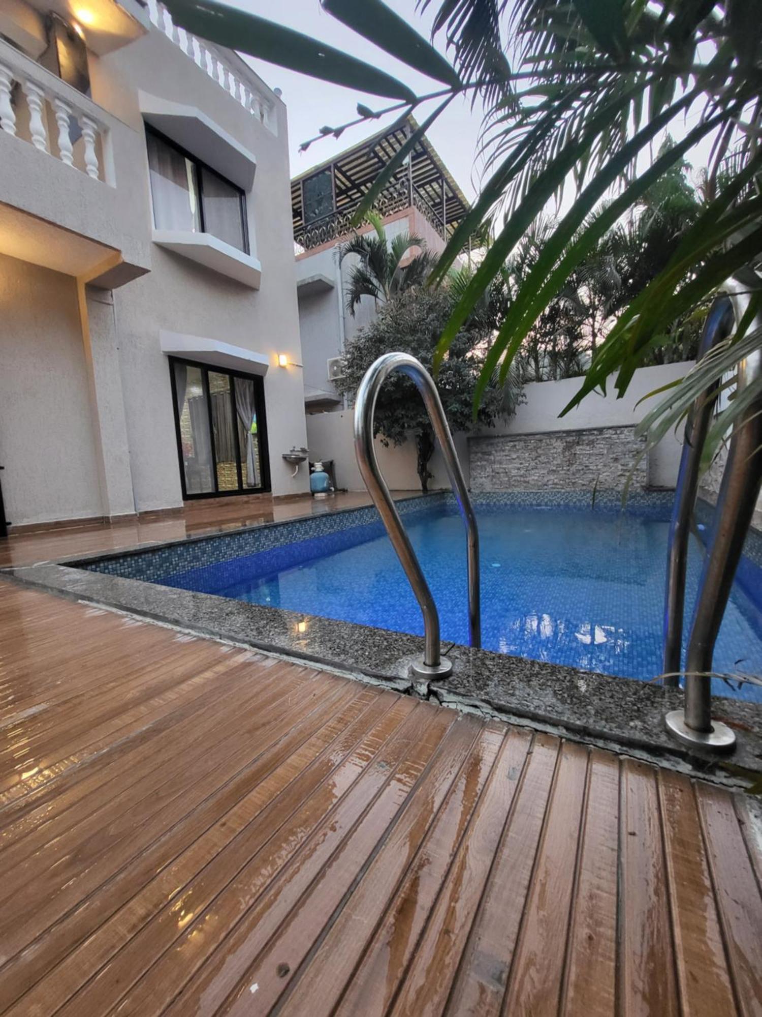 The Perfect Stays Para Disco Big Pool Cricket Turf Villa Lonavala Buitenkant foto