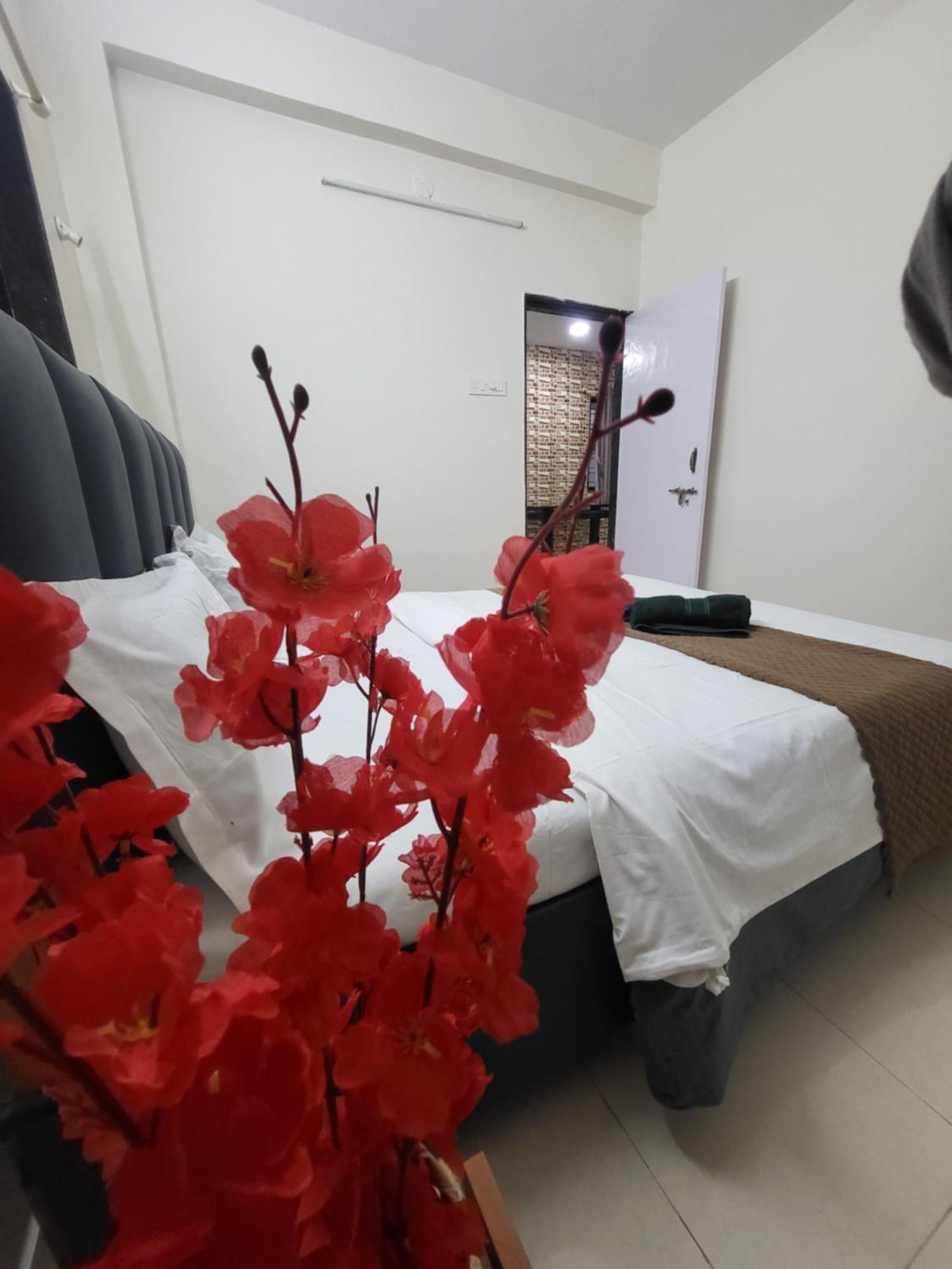 The Perfect Stays Para Disco Big Pool Cricket Turf Villa Lonavala Buitenkant foto