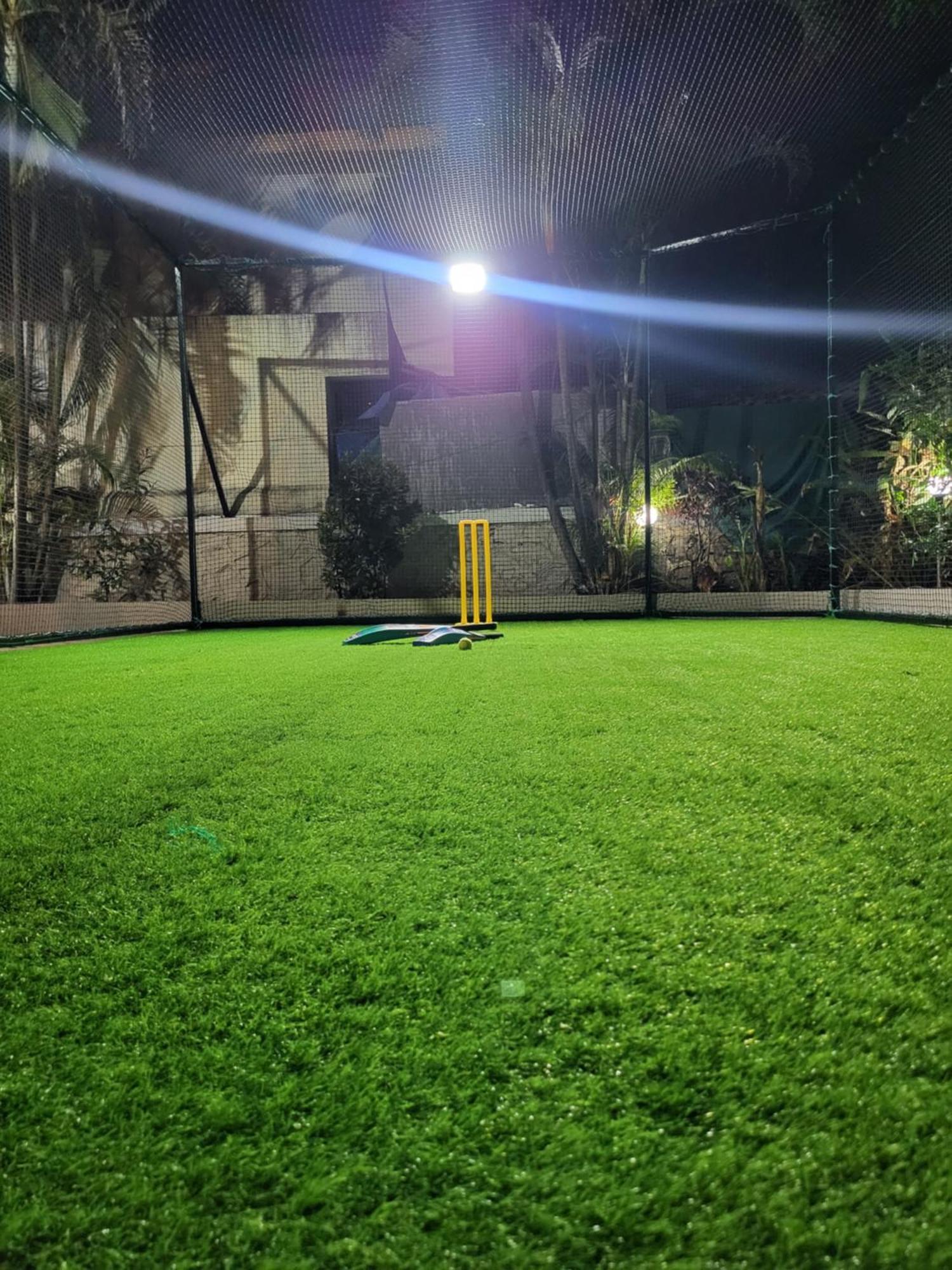 The Perfect Stays Para Disco Big Pool Cricket Turf Villa Lonavala Buitenkant foto